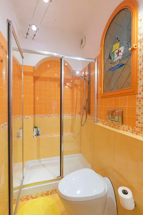 Cappuccini Florence Family & Group 3 Bedrooms Jacuzzi Fast Wi-Fi Air Conditioned Tram 0*,  Italie